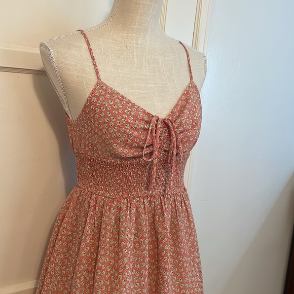 Honey Boutique Dress - Picture 2 of 5
